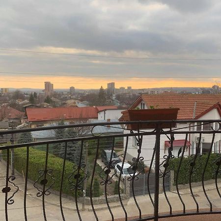 Апартаменты Casa Famous Яссы Экстерьер фото